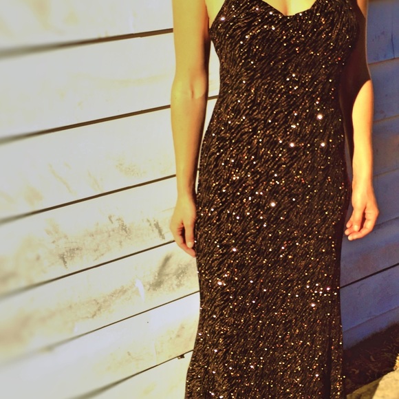 😍Wendye Chaitin Open-Back Sparkle Black&Gold Gown - Picture 4 of 8